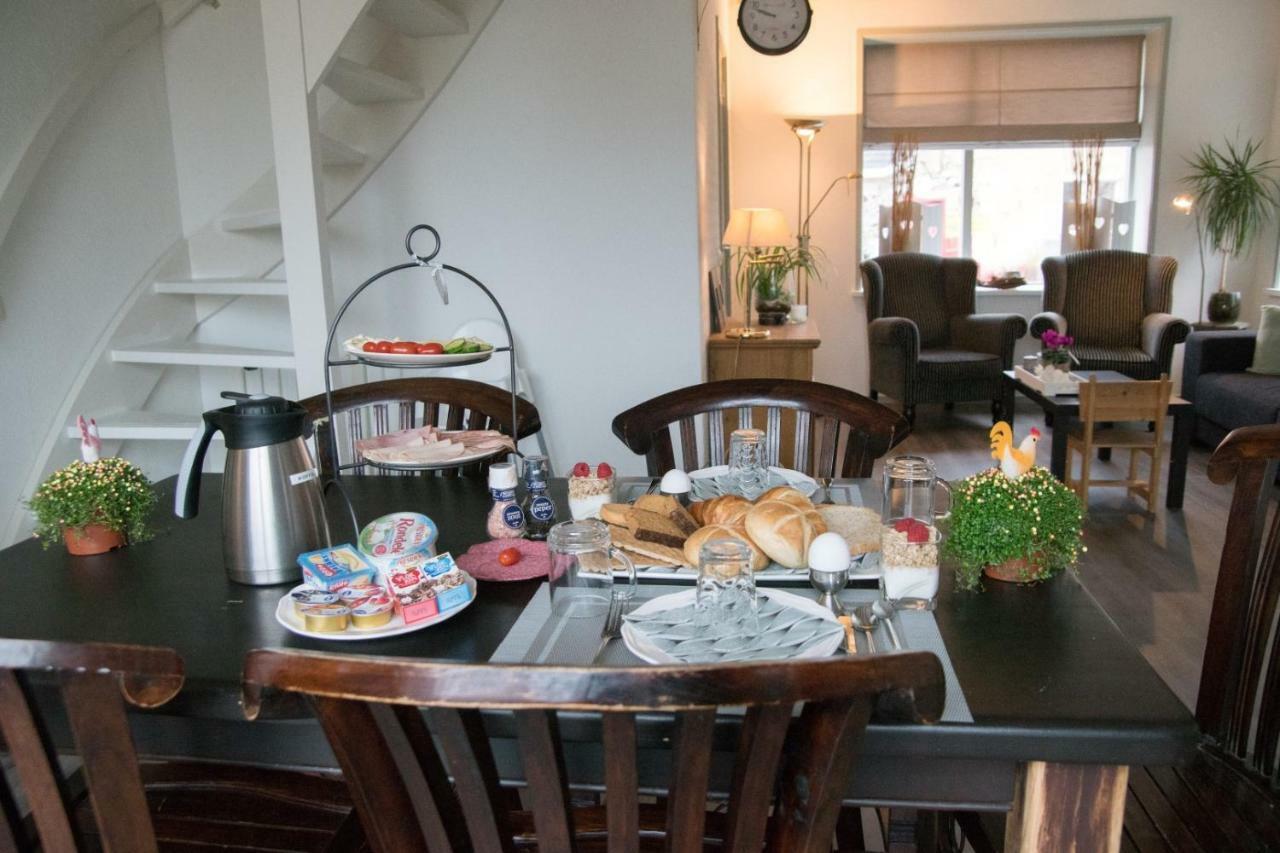 Bed En Breakfast Uitrust Lauwerzijl Ngoại thất bức ảnh